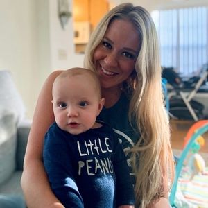 Meet your Posher, Caitlin